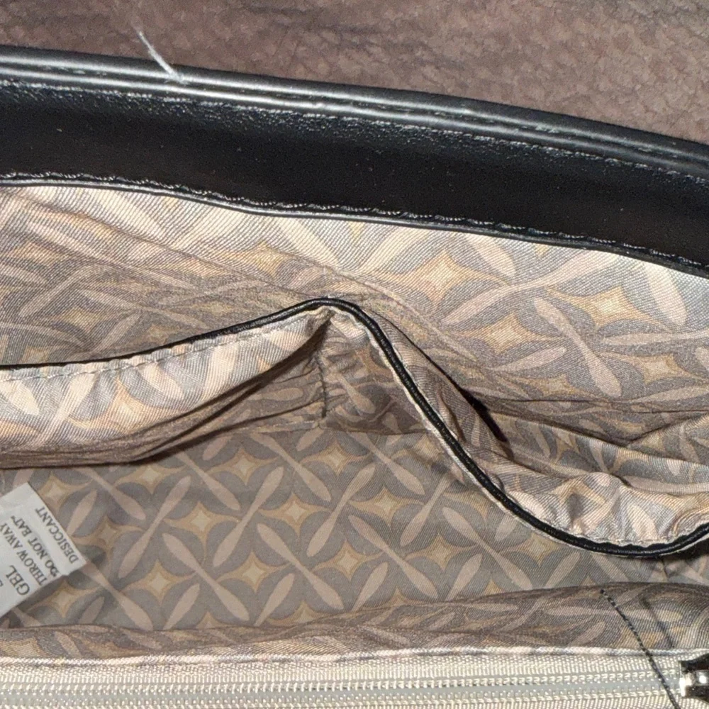 Christian Lacroix Black and Silver Shoulder Bag - Picture 5 of 8